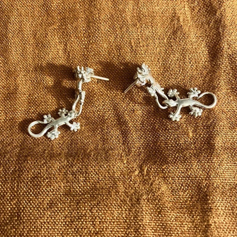 Silver Gecko Earrings - Picture 3 of 5